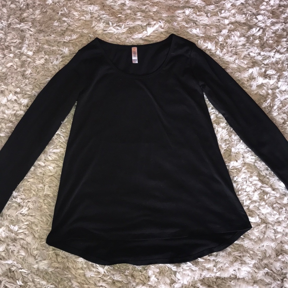 Long black sleeve